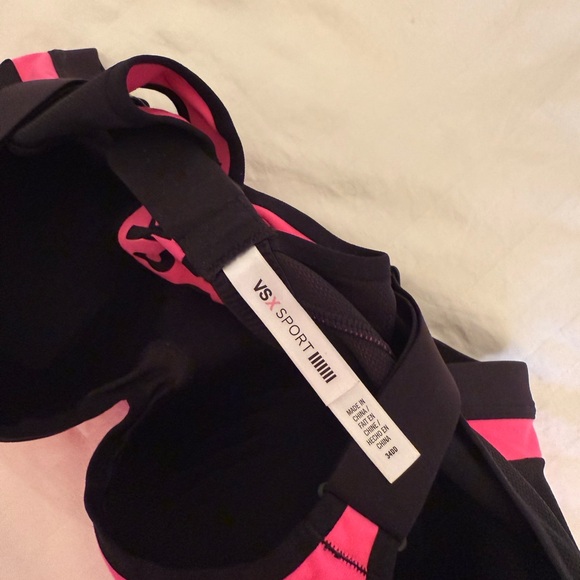 VSX Vibrant Pink & Black Cup-Sized Sports Bra - Picture 3 of 3